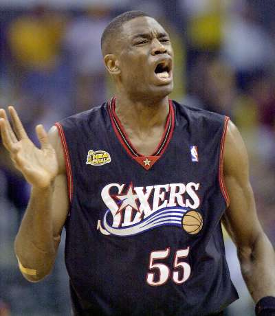 mutombo-reacts.jpg (22430 bytes)